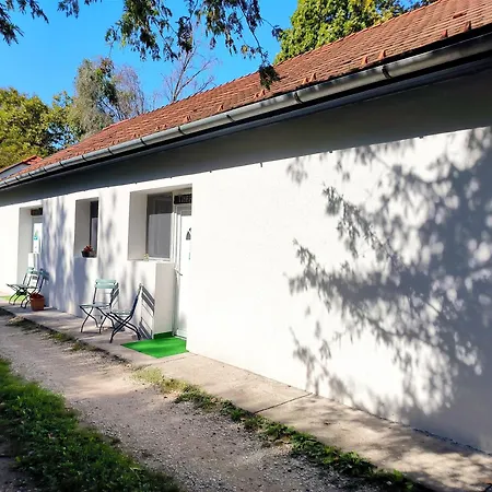 Caesar Apartment *