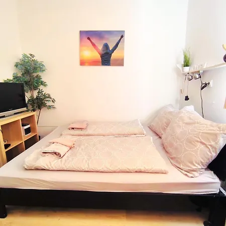 Caesar Apartment *